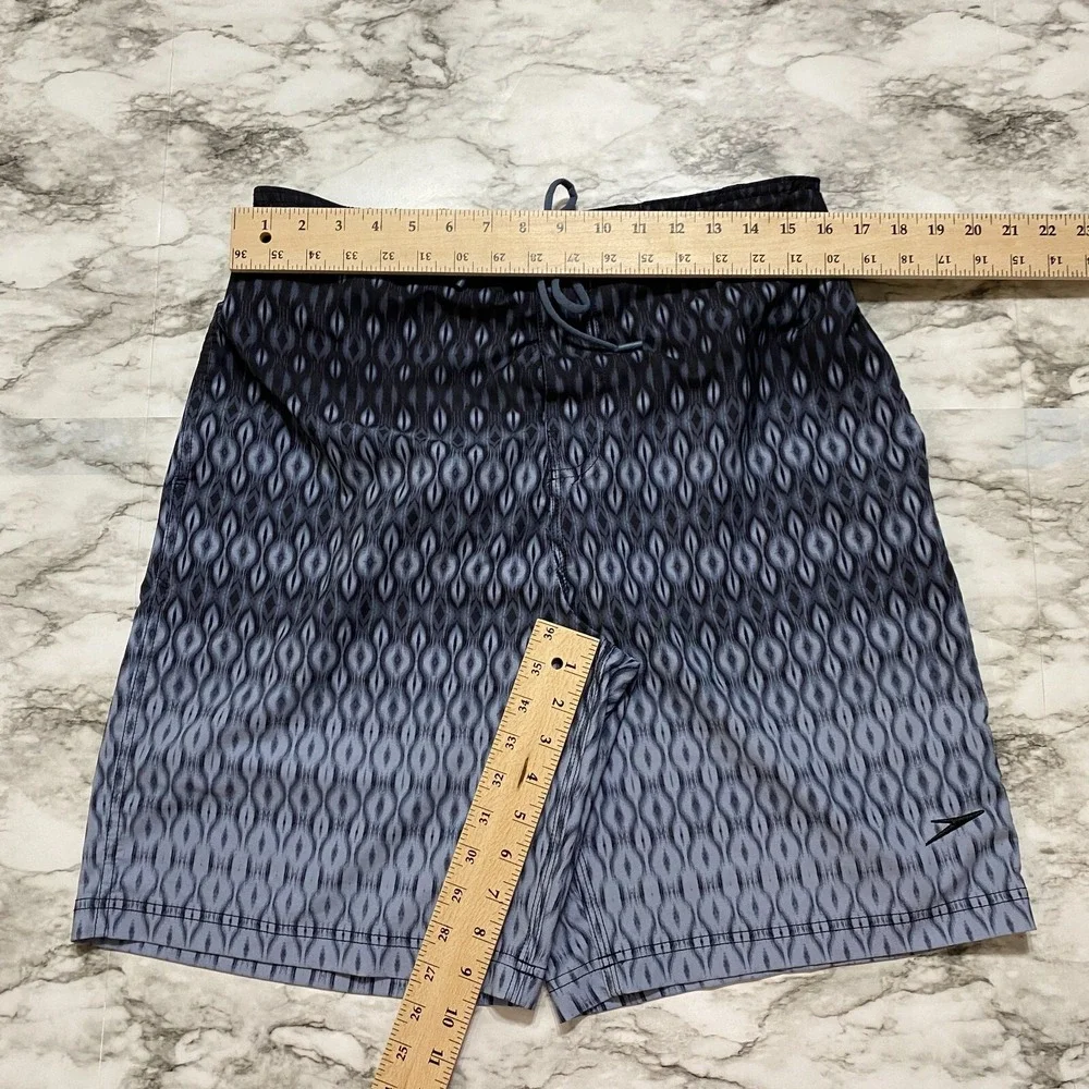 Speedo Swim Trunks Mens‎ Size L Multicolor Geometric Drawstring Lined Pockets